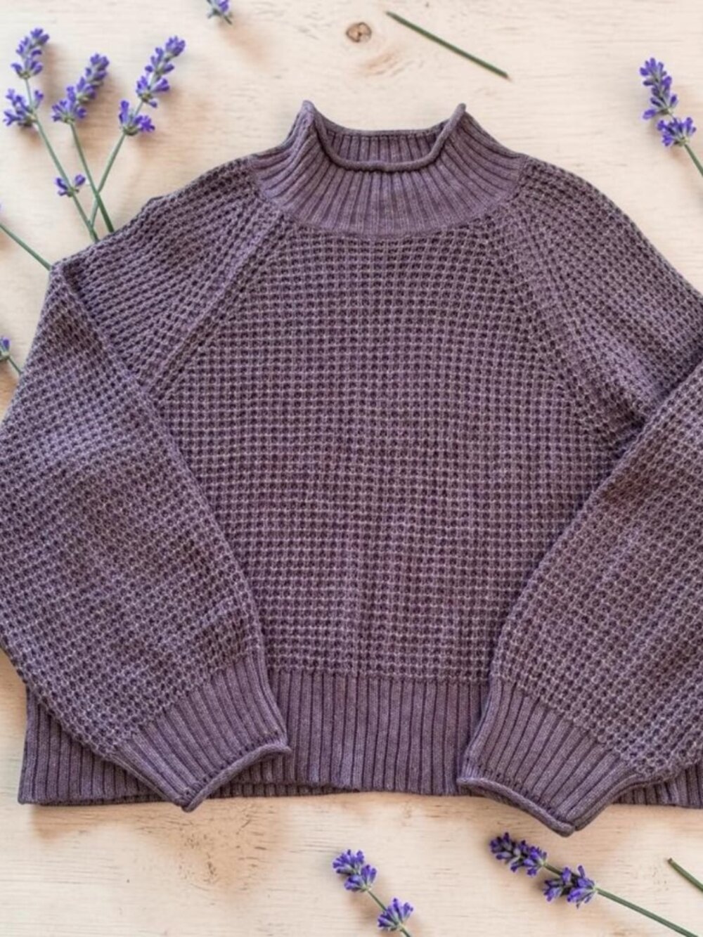 American Eagle Women's Light Purple‎ Mock Neck Sweater Pullover M